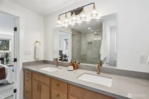 3310 9th Avenue W Seattle WA 98119