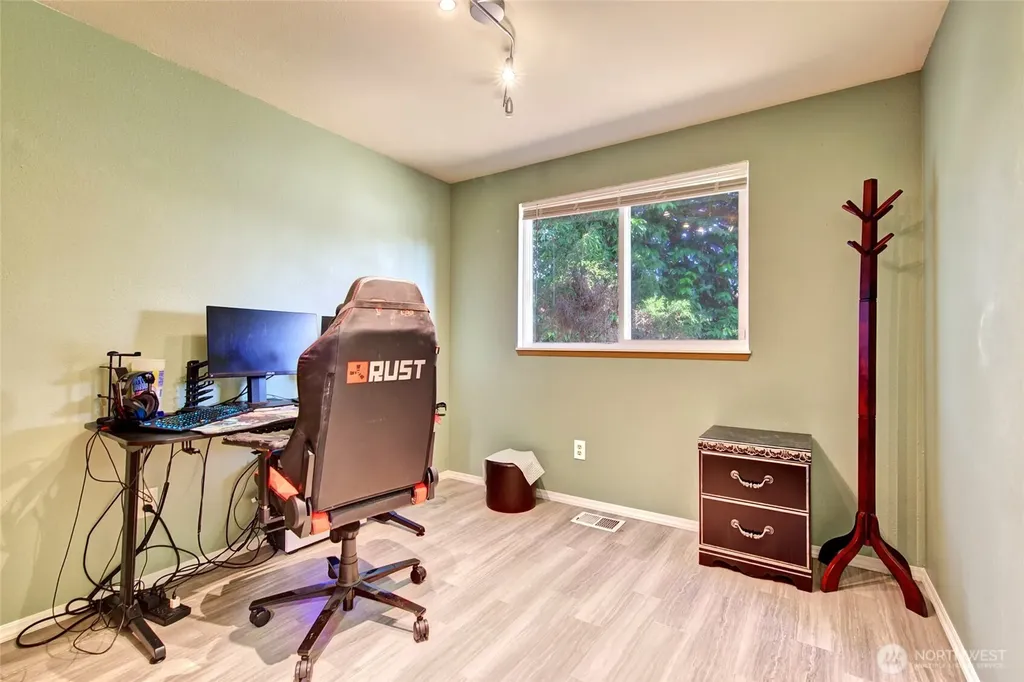 6410 65th Place NE Marysville WA 98270