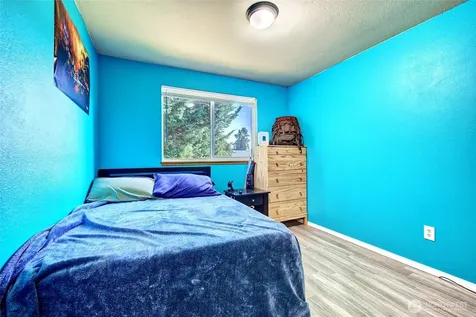 6410 65th Place NE Marysville WA 98270