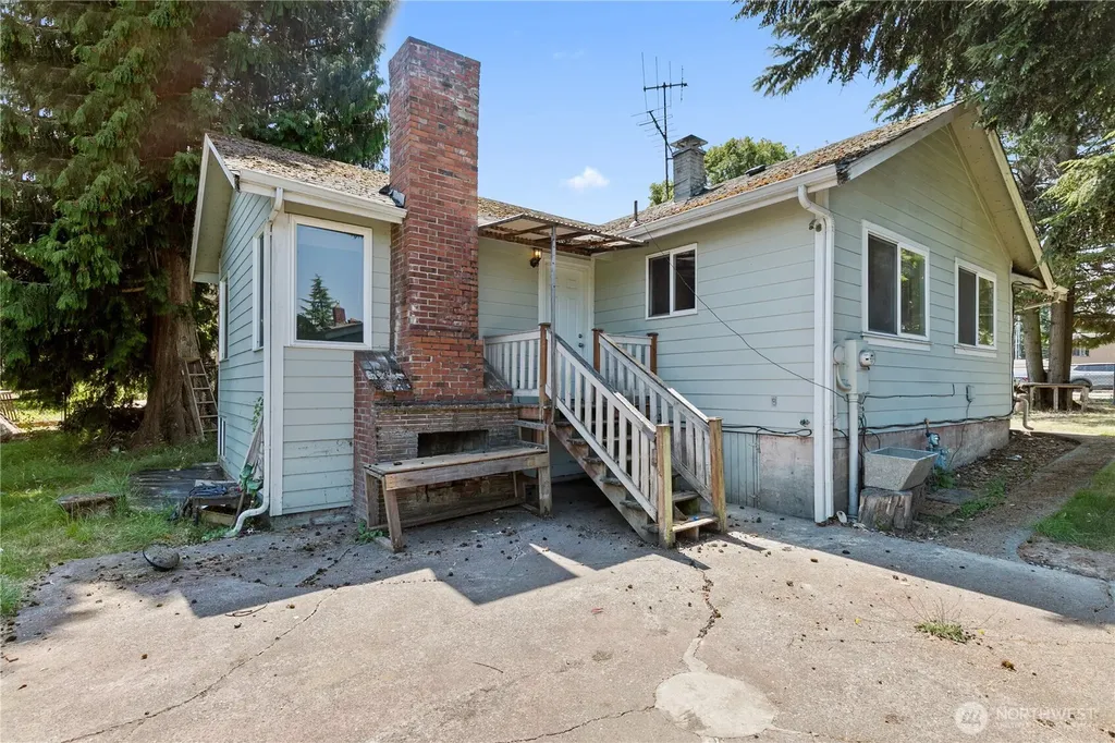 14008 42nd Avenue S Tukwila WA 98168