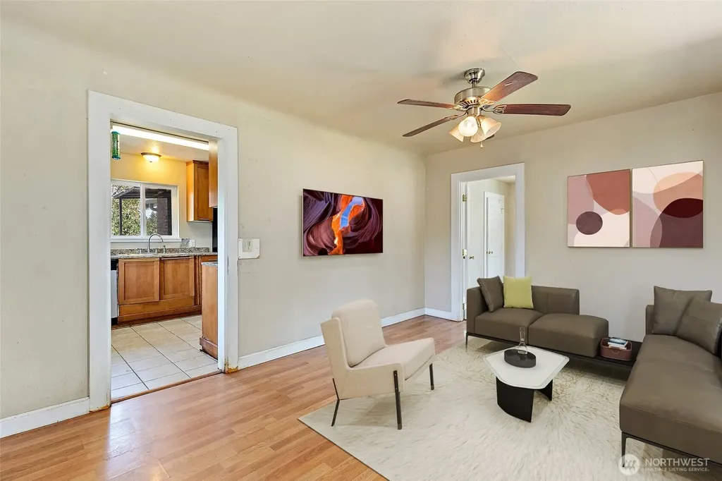 14008 42nd Avenue S Tukwila WA 98168