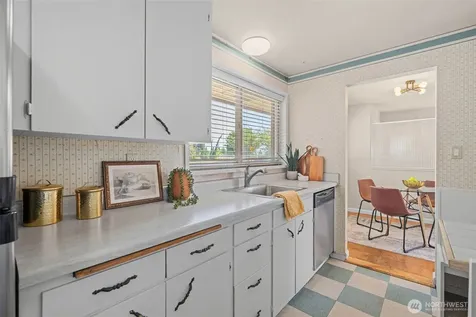 2306 N Shirley Street Tacoma WA 98406