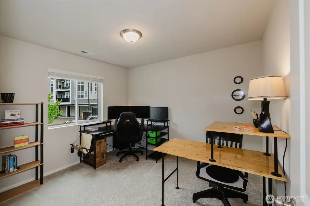 18202 107th Avenue E Puyallup WA 98374