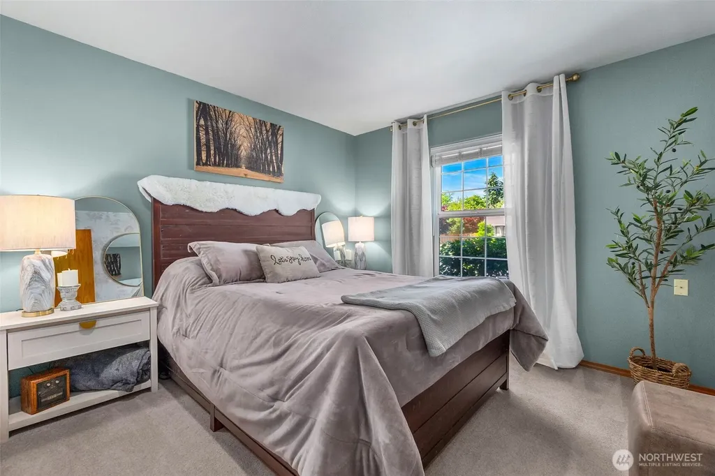2315 20th Avenue NE Olympia WA 98506