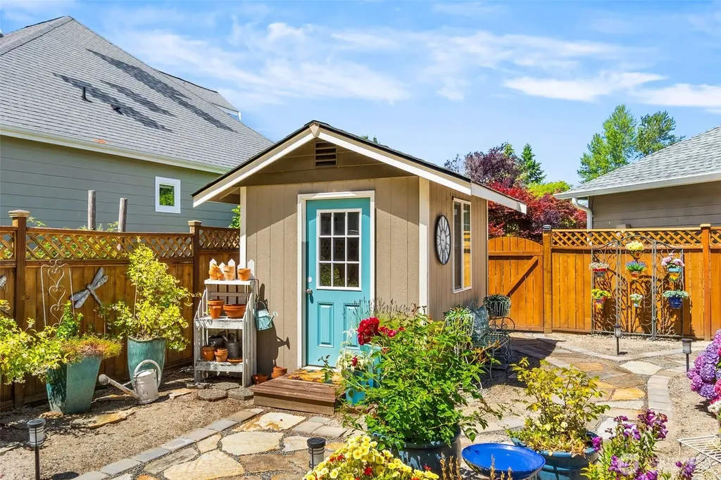 2315 20th Avenue NE Olympia WA 98506