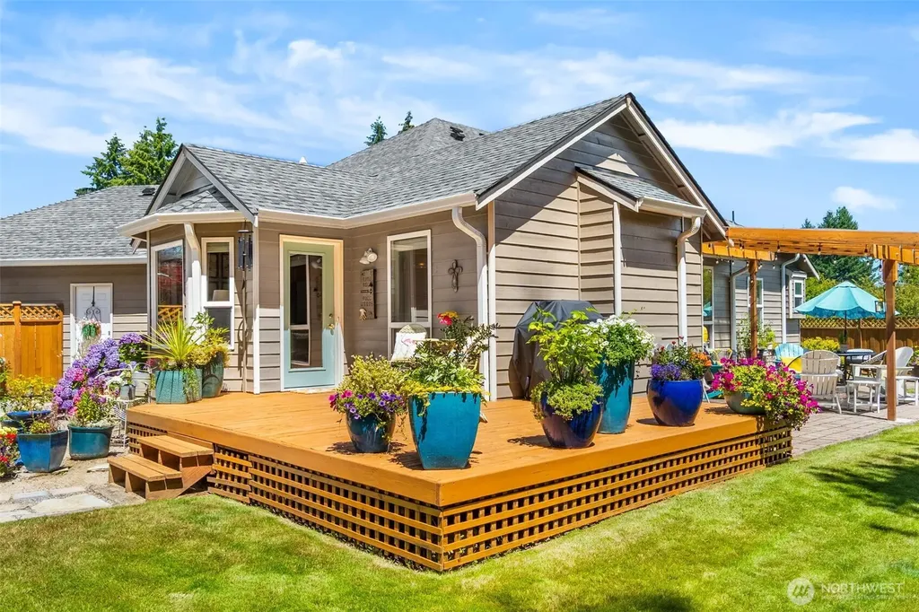 2315 20th Avenue NE Olympia WA 98506