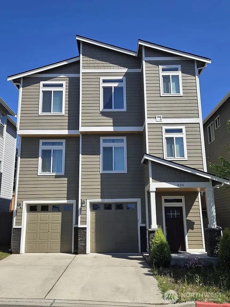 634 NW Gardenia Way Bremerton WA 98311