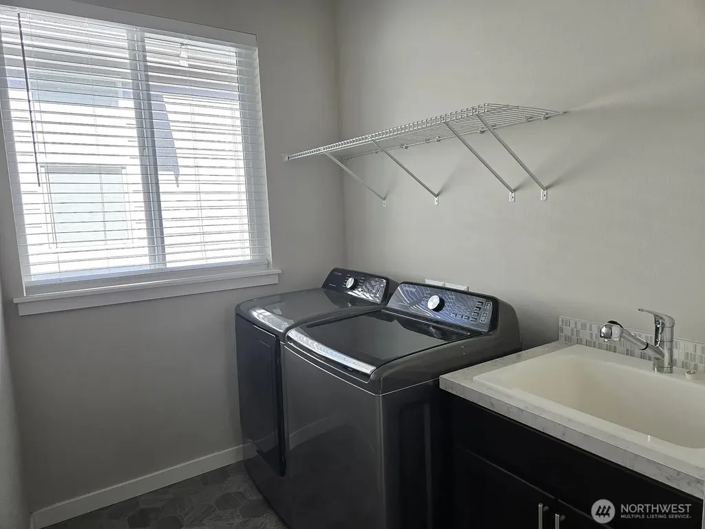 634 NW Gardenia Way Bremerton WA 98311