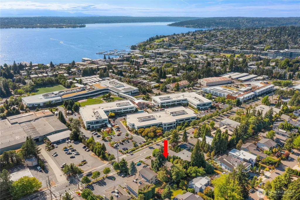 816 6th Street S Kirkland WA 98004