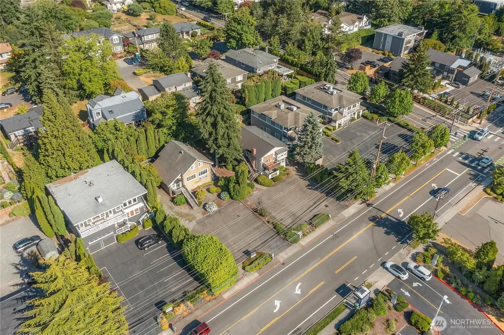 816 6th Street S Kirkland WA 98004