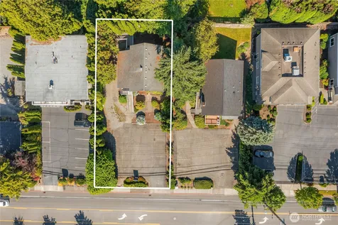 816 6th Street S Kirkland WA 98004