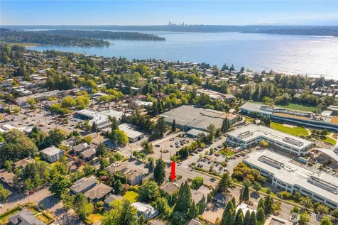816 6th Street S Kirkland WA 98004