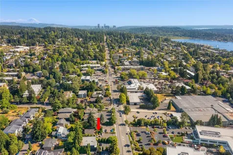 816 6th Street S Kirkland WA 98004