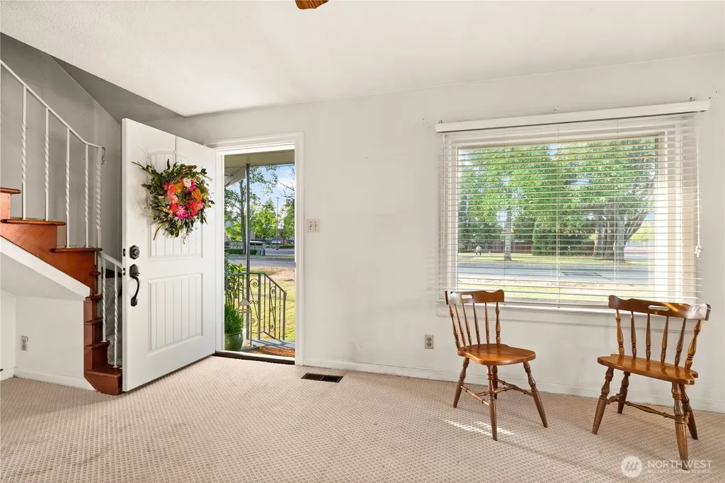 5528 23rd Street E Fife WA 98424