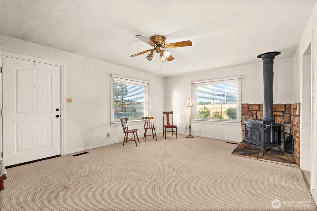5528 23rd Street E Fife WA 98424