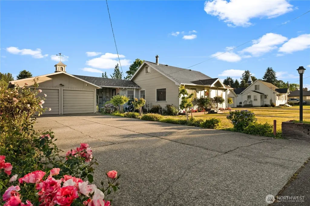 5528 23rd Street E Fife WA 98424