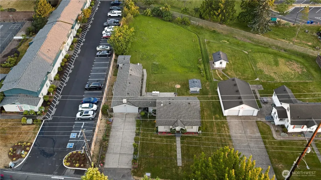 5528 23rd Street E Fife WA 98424