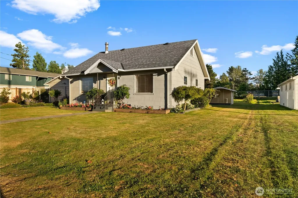 5528 23rd Street E Fife WA 98424