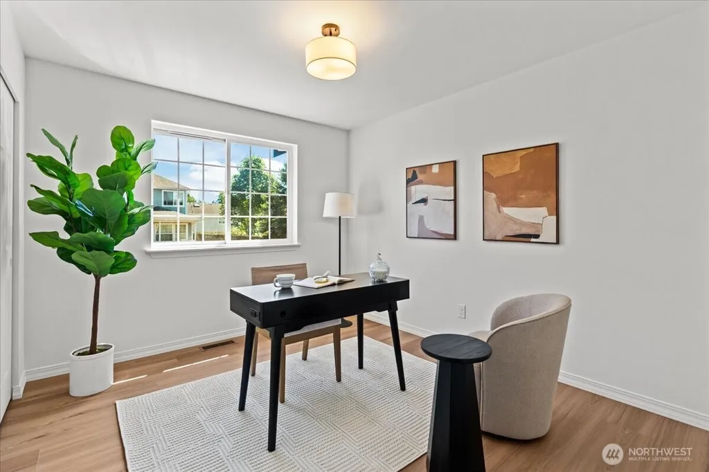 2956 Lowren Loop Port Orchard WA 98366