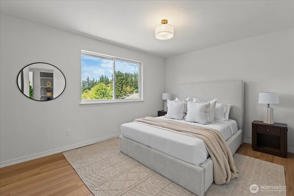 2956 Lowren Loop Port Orchard WA 98366
