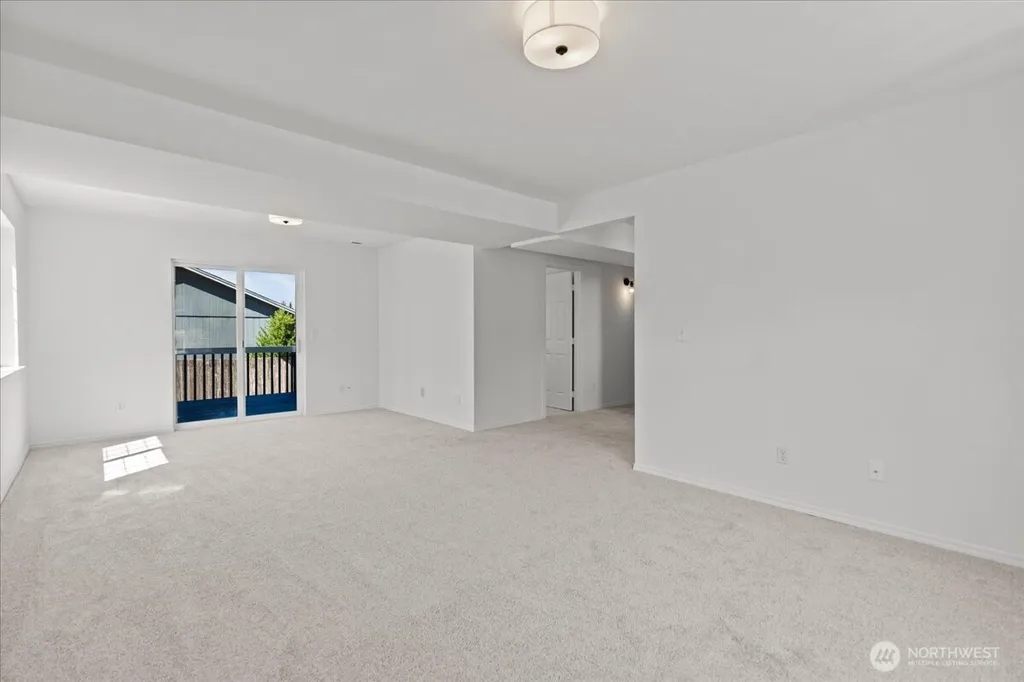 2956 Lowren Loop Port Orchard WA 98366