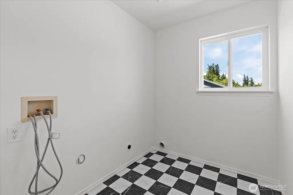 2956 Lowren Loop Port Orchard WA 98366