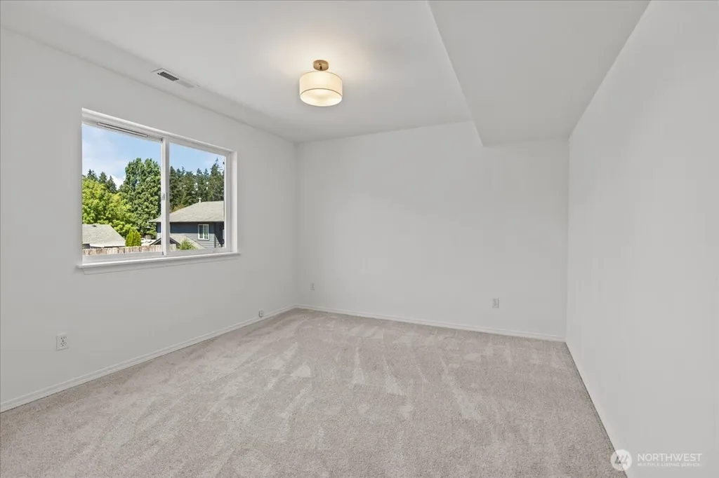 2956 Lowren Loop Port Orchard WA 98366