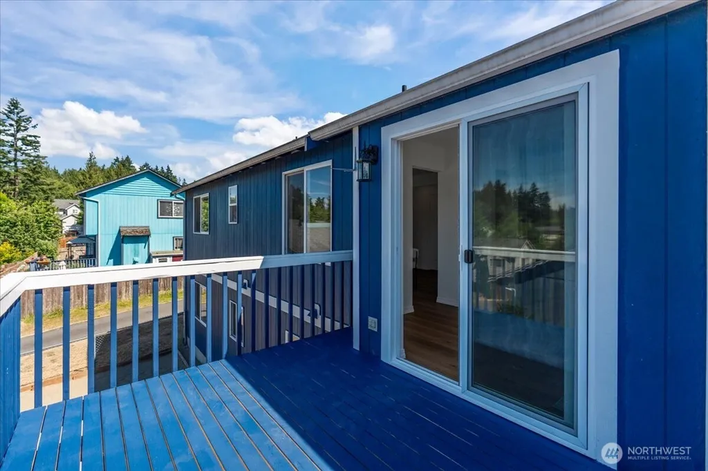 2956 Lowren Loop Port Orchard WA 98366