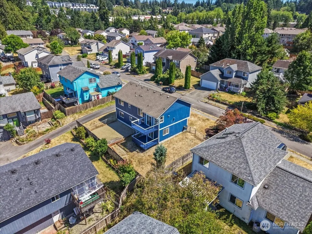 2956 Lowren Loop Port Orchard WA 98366