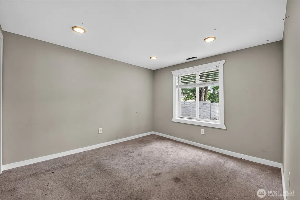 512 133rd Street S Tacoma WA 98444