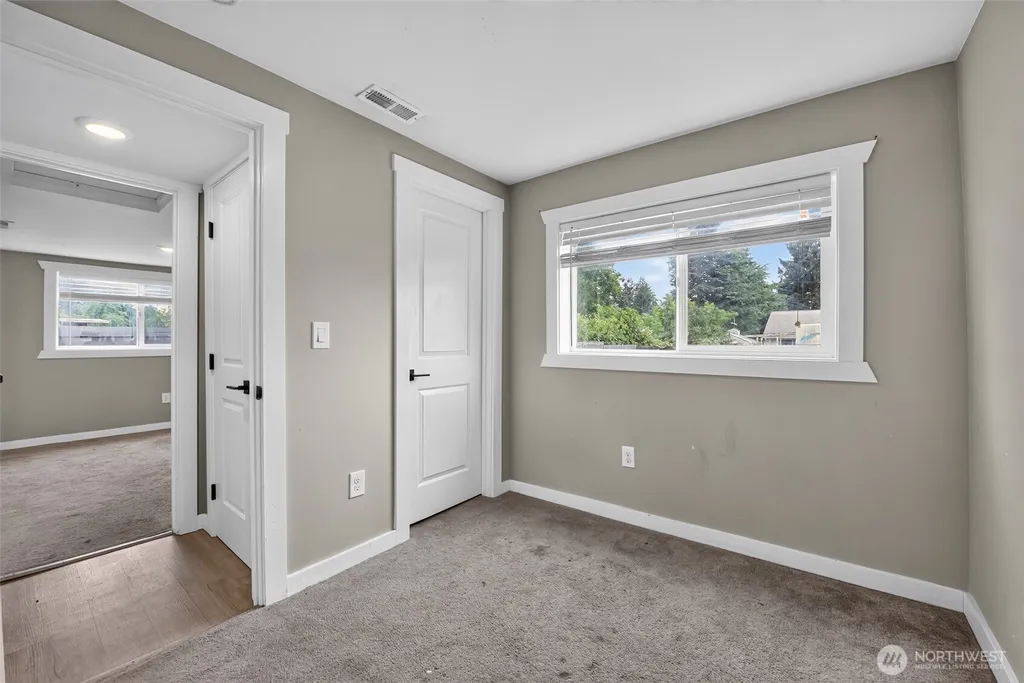 512 133rd Street S Tacoma WA 98444