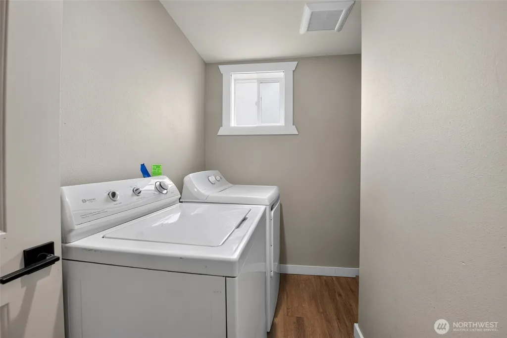 512 133rd Street S Tacoma WA 98444