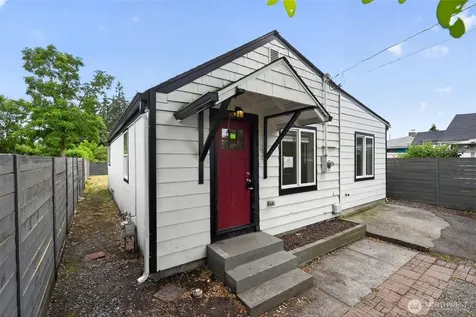 512 133rd Street S Tacoma WA 98444
