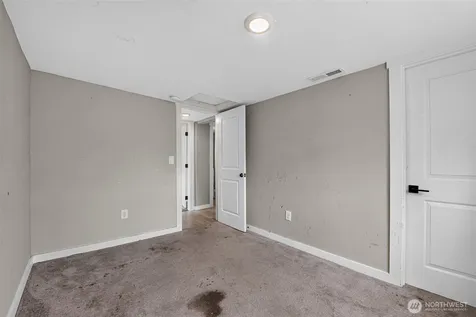512 133rd Street S Tacoma WA 98444