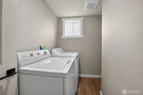 512 133rd Street S Tacoma WA 98444