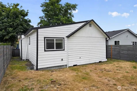 512 133rd Street S Tacoma WA 98444
