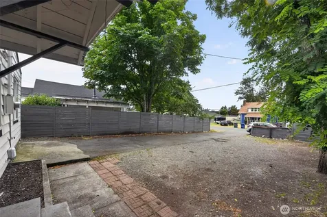 512 133rd Street S Tacoma WA 98444
