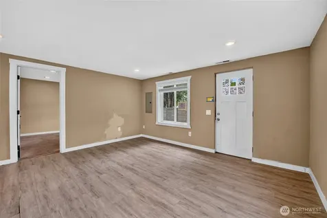 512 133rd Street S Tacoma WA 98444