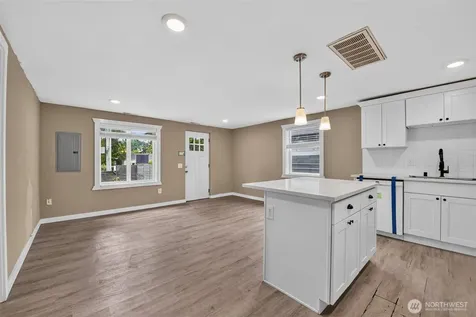 512 133rd Street S Tacoma WA 98444