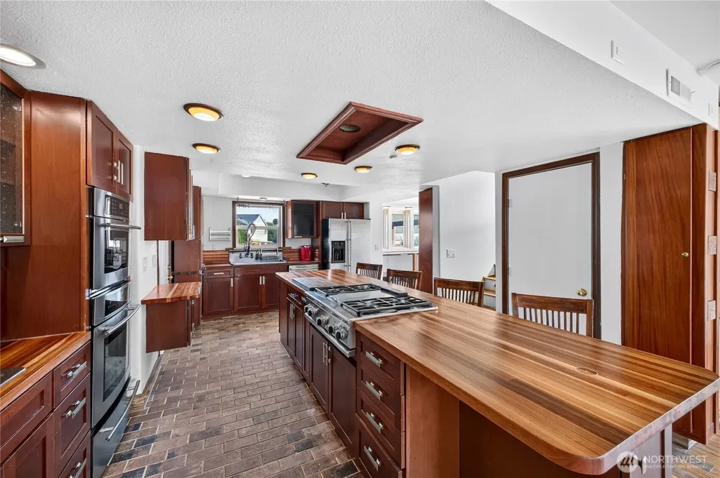 13043 40th Ave S Tukwila WA 98168