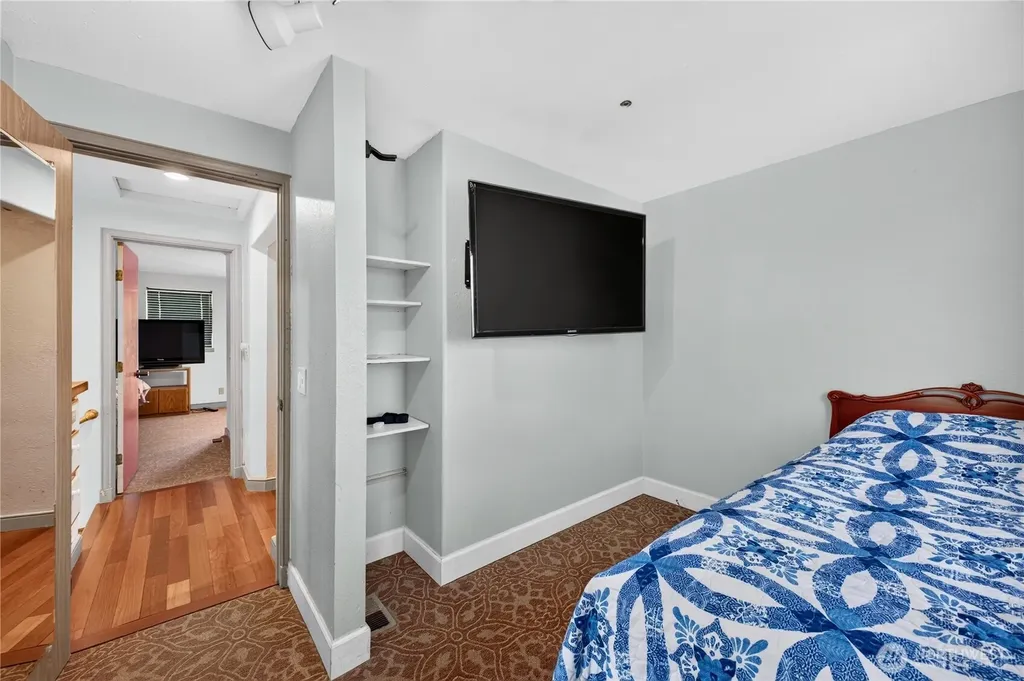 13043 40th Ave S Tukwila WA 98168