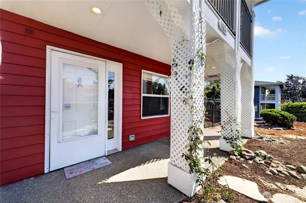 13043 40th Ave S Tukwila WA 98168
