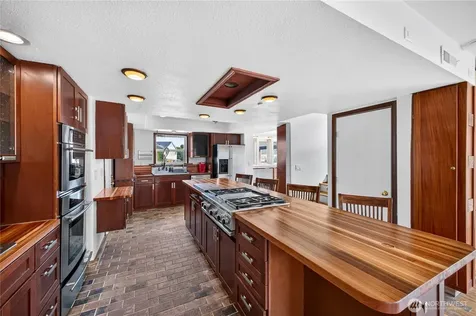13043 40th Ave S Tukwila WA 98168