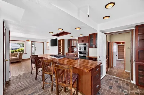 13043 40th Ave S Tukwila WA 98168