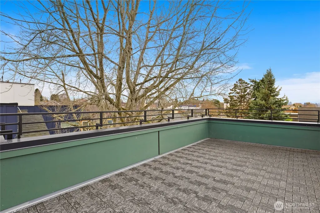1706 N 47th Street Seattle WA 98103