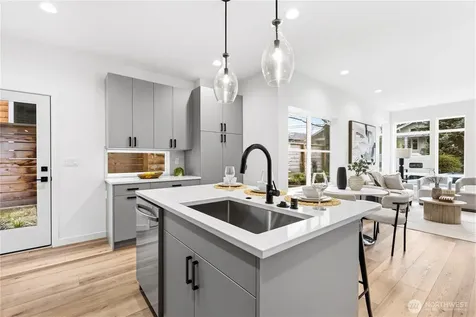 1706 N 47th Street Seattle WA 98103