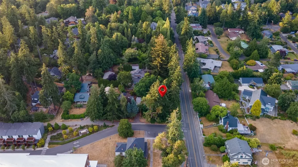 868 Gilmore Way NE Bainbridge Island WA 98110