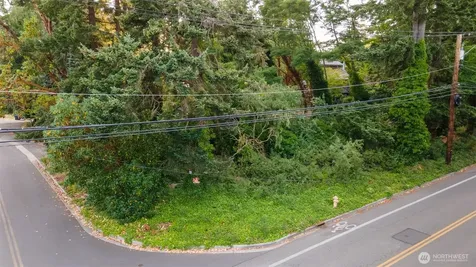 868 Gilmore Way NE Bainbridge Island WA 98110
