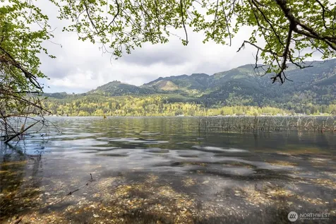 477 Lake Samish Drive Bellingham WA 98229