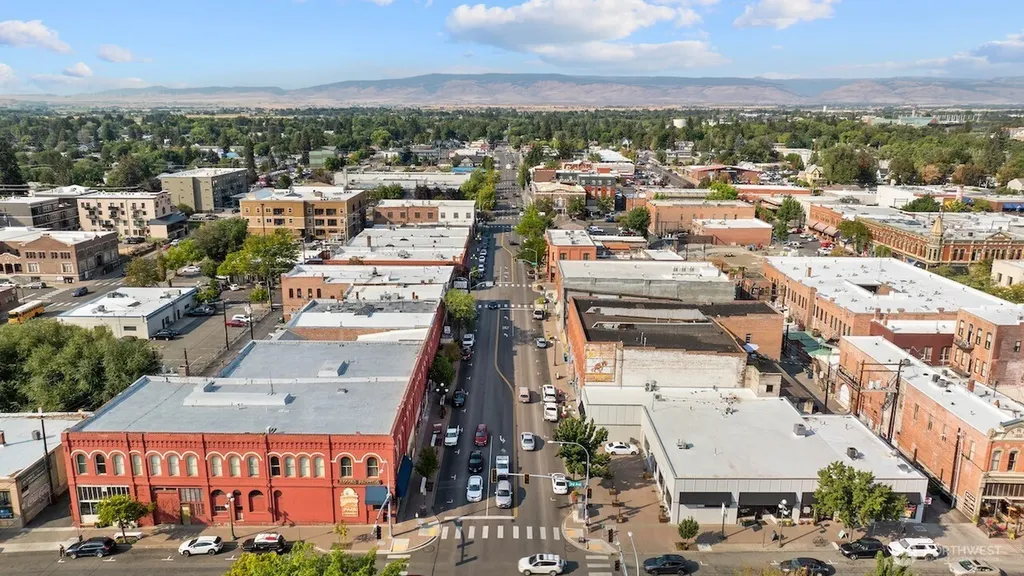 313 N Main Street Ellensburg WA 98926